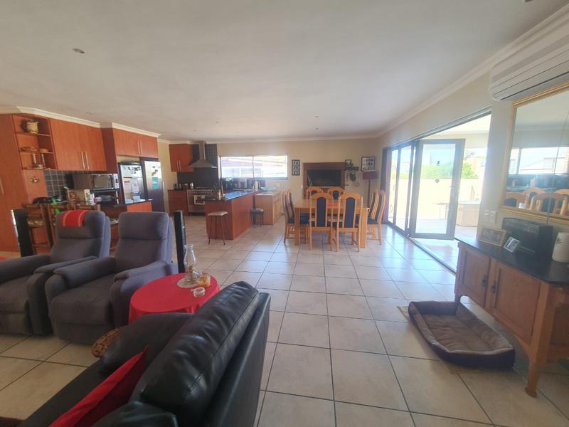 4 Bedroom Property for Sale in Franskraal Western Cape